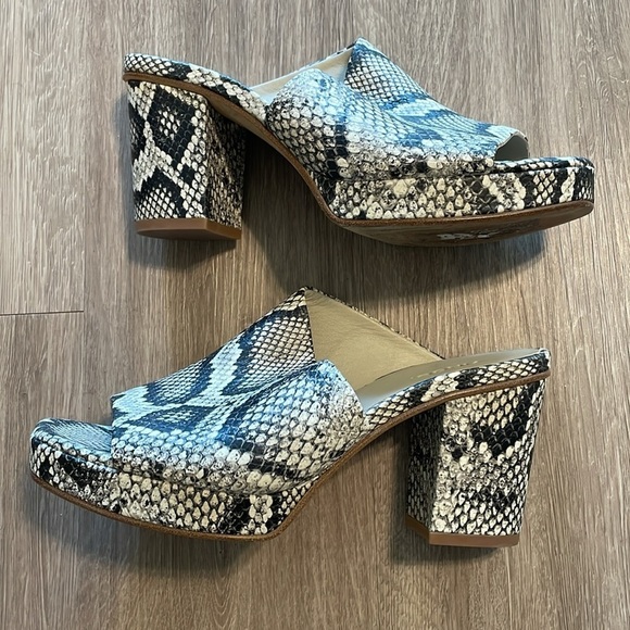 Vince Women’s Clog Wyatt Platform Mule Size 8 Animal Print Bohemian Luxury - Picture 6 of 12